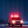 Camion d’assistance de nuit en intervention